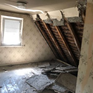 Hohentwielstr. Dachgechoss Schlafzimmer vorher